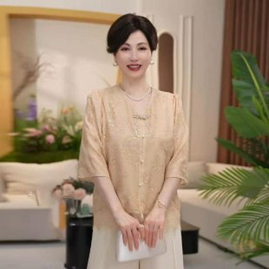 Elegant Spring Chiffon Top for Women 50+ - 2026 Style 4XL