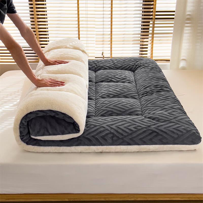 Thickened Milk Velvet Lamb Velvet Foldable Mattress Pad
