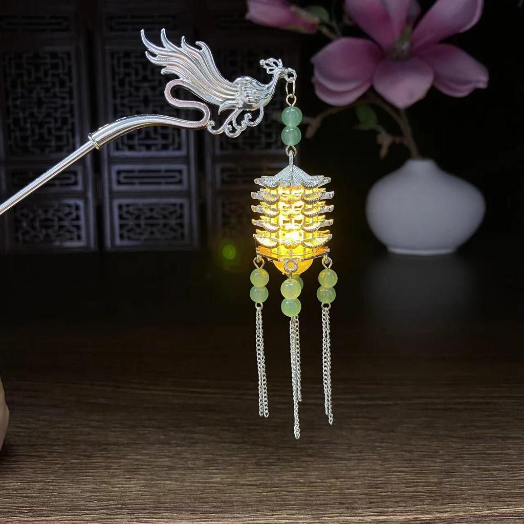 Ancient Style Luminous Hairpin: High-End Alloy Lantern Design for Hanfu Skirts