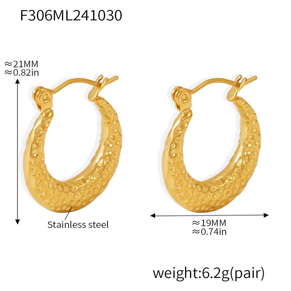 Qiong Yao French Polka Dot C-shaped Earrings - Stainless Steel, Colorfast, Light Luxury Jewelry