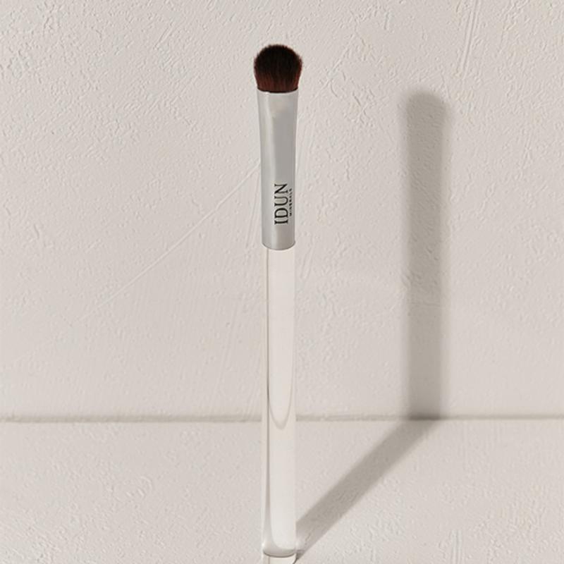 

IDUN Minerals Precision Eyeshadow Brush 8013 Precision Eye Brush