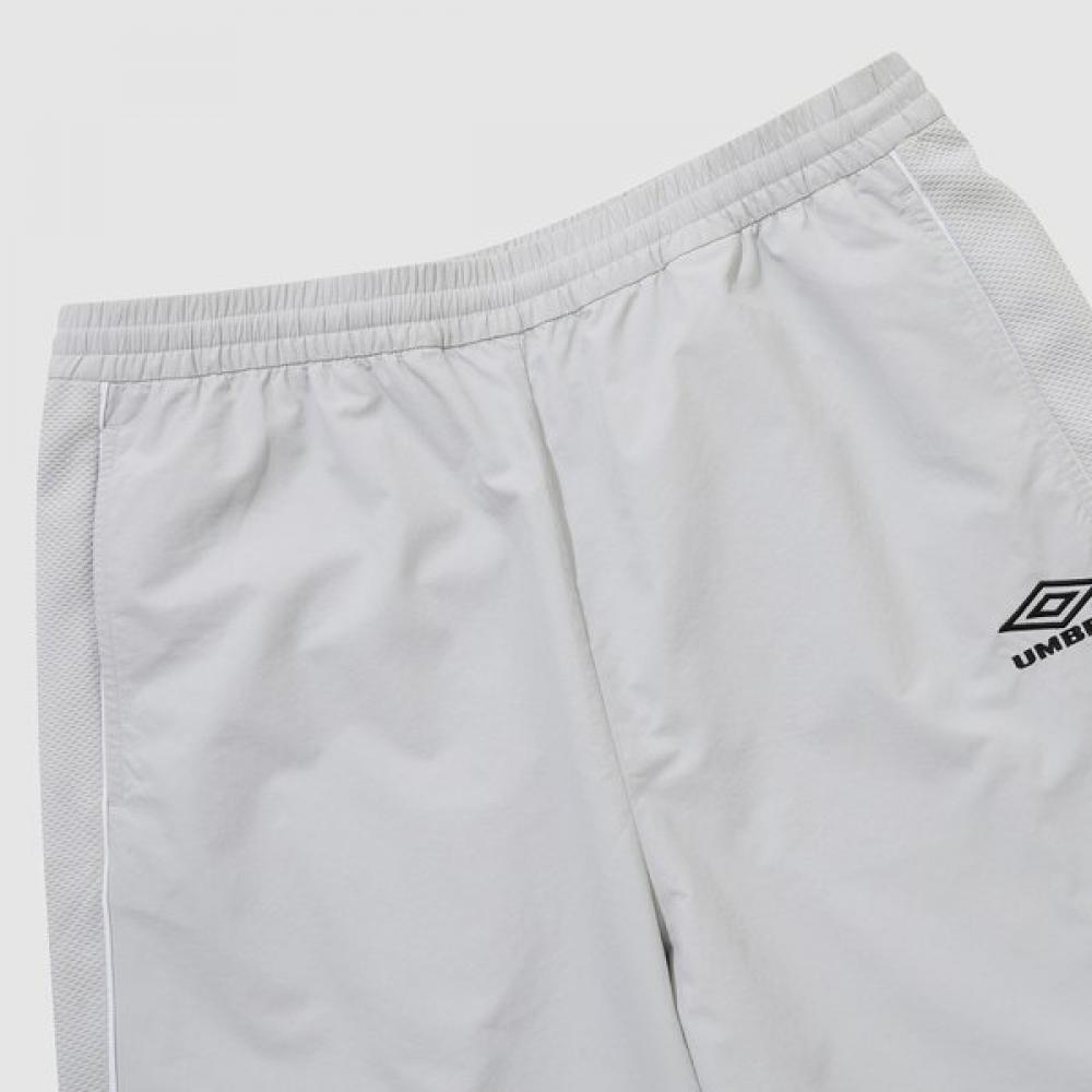 Umbro Unisex Engineered Woven Wide   Jogger Pants Uq121cpt23wgr