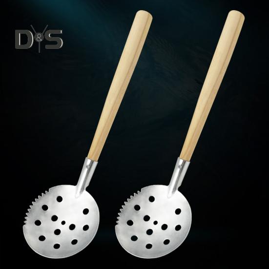 Eisfischschaufel mit rutschfestem, langem Holzgriff, scharfer Sägezahnung, für den Winter, Outdoor-Eisschöpfer, manuelles Schöpfwerkzeug, Angelzubehör