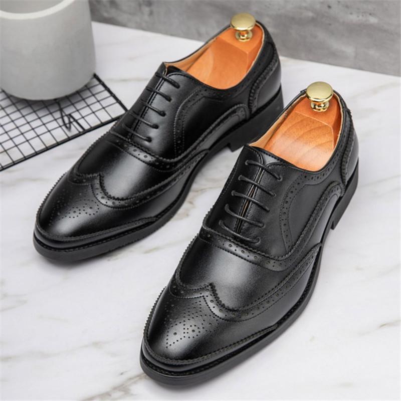Trendy Men's Casual Black Brown Lace Up Oxford Brogues Shoes Gentleman Business Flats Dress Homecoming Footwear Zapatos Hombre