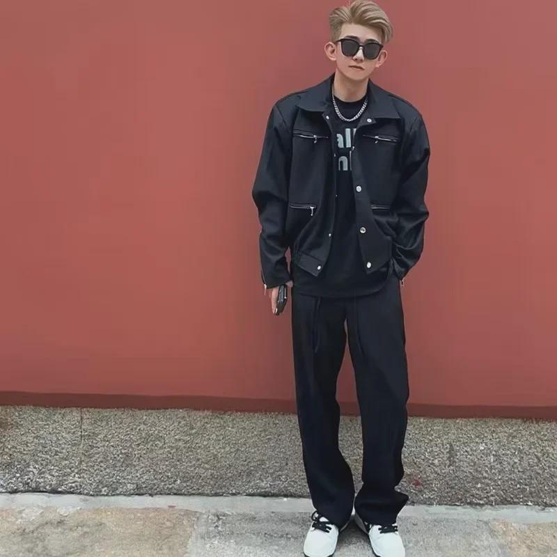 "Męska kurtka 2023 o luźnym kroju z poduszkami na ramionach i metalowym zamkiem błyskawicznym - styl jesienno-zimowy"