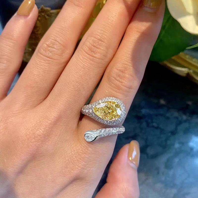 Huitan Delicate Design Women Opening Ring Inlaid Shiny Yellow Cz Trendy Accessories Wedding Daily Versatile Lady Party Jewelry