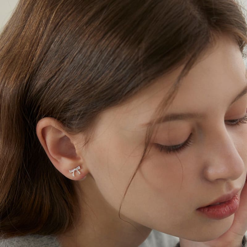 Murmur [925silver]Ribbon Pearl Clutch Earrings