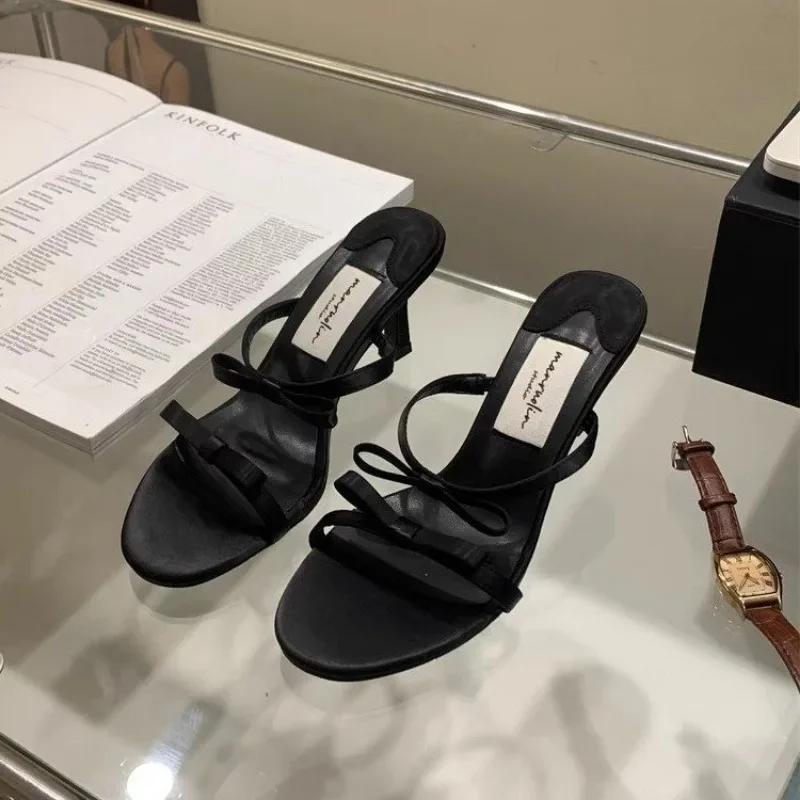 Fashion Shoes Female 2025 Modern Women's Slippers Brand Dress Slippers Women Bow Tie Round Toe Med Thin Heels Plus Size Women's Sandals