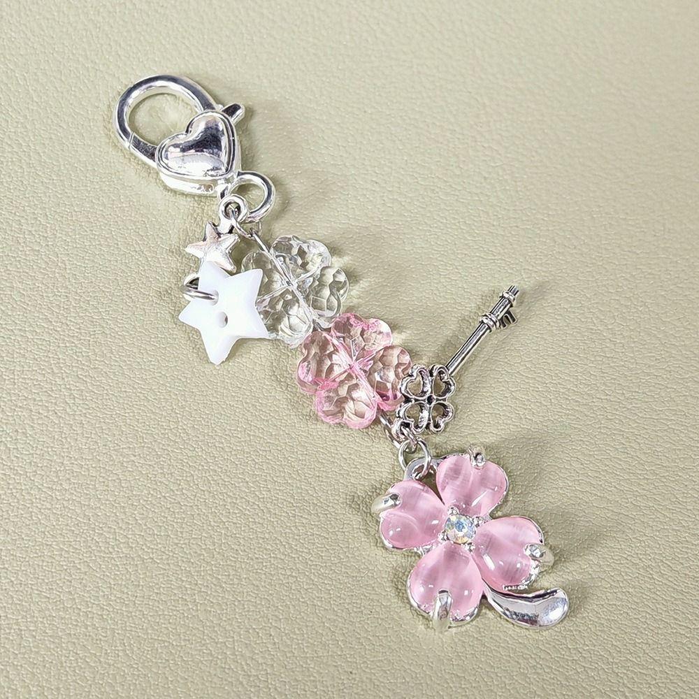 Four Leaf Beaded Phone Chain Y2K Trendy Leaf Clovers Pendant  Hanging Ornamnet