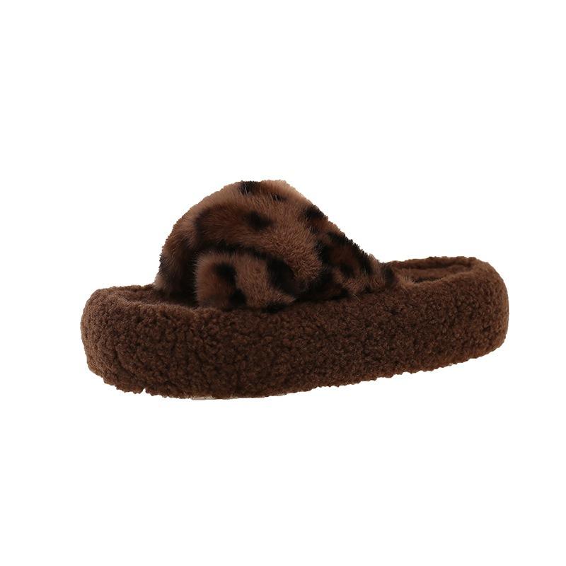 

Autumn and winter new leopard print one-word plush slippers women s warm thick-bottomed fluffy slippers women s home wear cotton mops 41 хаки