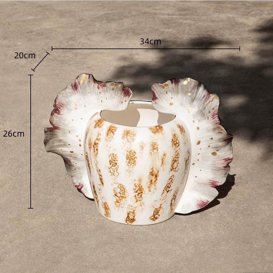 Creative Hand-painted Ceramic Vases Wavy Patterned Wings Ceramic Handicraft Floral Arrangement Accessories Home Decoration