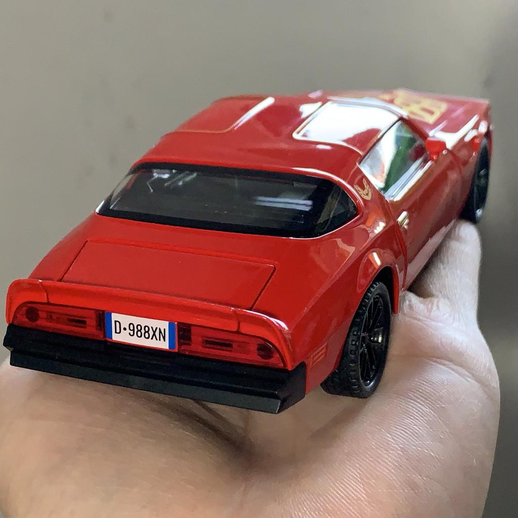 1/32 Pontiac Firebird Trans Am Trendy Alloy Model Car Ornament High Simulation Collectible Holiday Present for Boy & Living Room