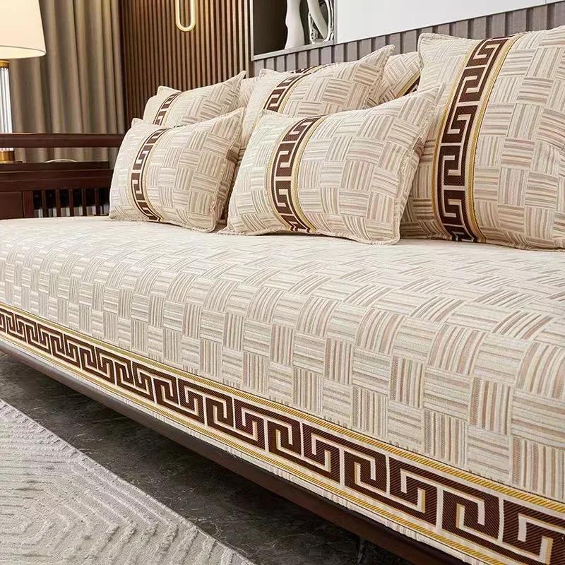 

1PC Chenille Gold Thread Embroidery Non-slip Towel Pillowcase Decore Home L-shaped Sofa Cushion Four Season Universal Sofa Cover 70x70cm 1pc бежевий