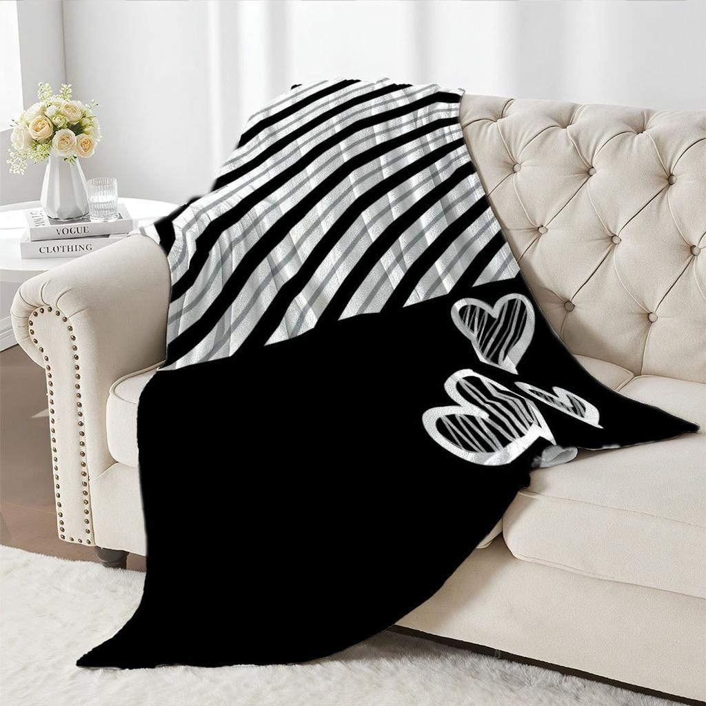Black & White Stripe Flannel Throw Blanket – Charming Heart Design, Soft Cozy Fleece for Home, Office, Sofa & Car All-Season Use