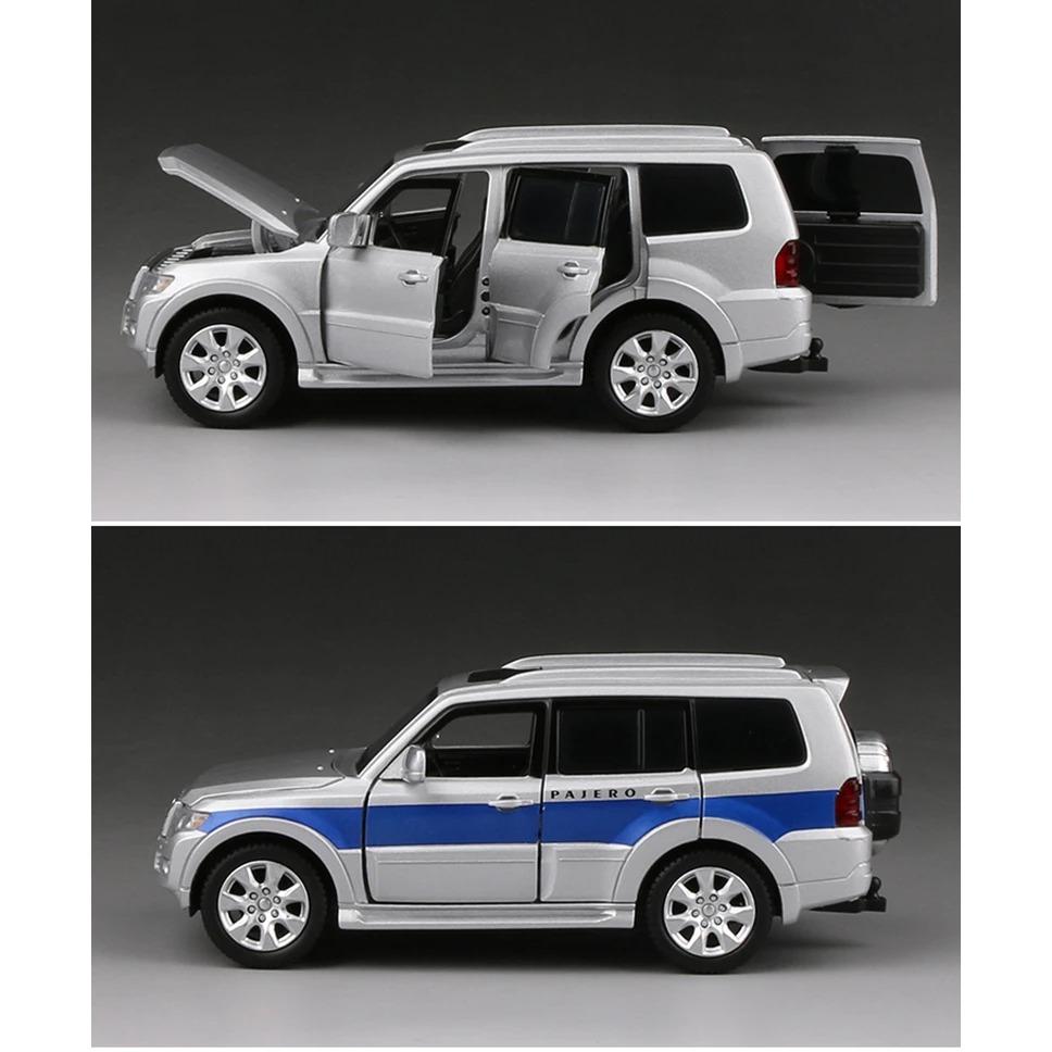 1/32 Mitsubishis PAJERO SUV Alloy Car Model Diecasts Metal Toy Off-road Vehicles Car Model Collectible Simulation Childrens Gift