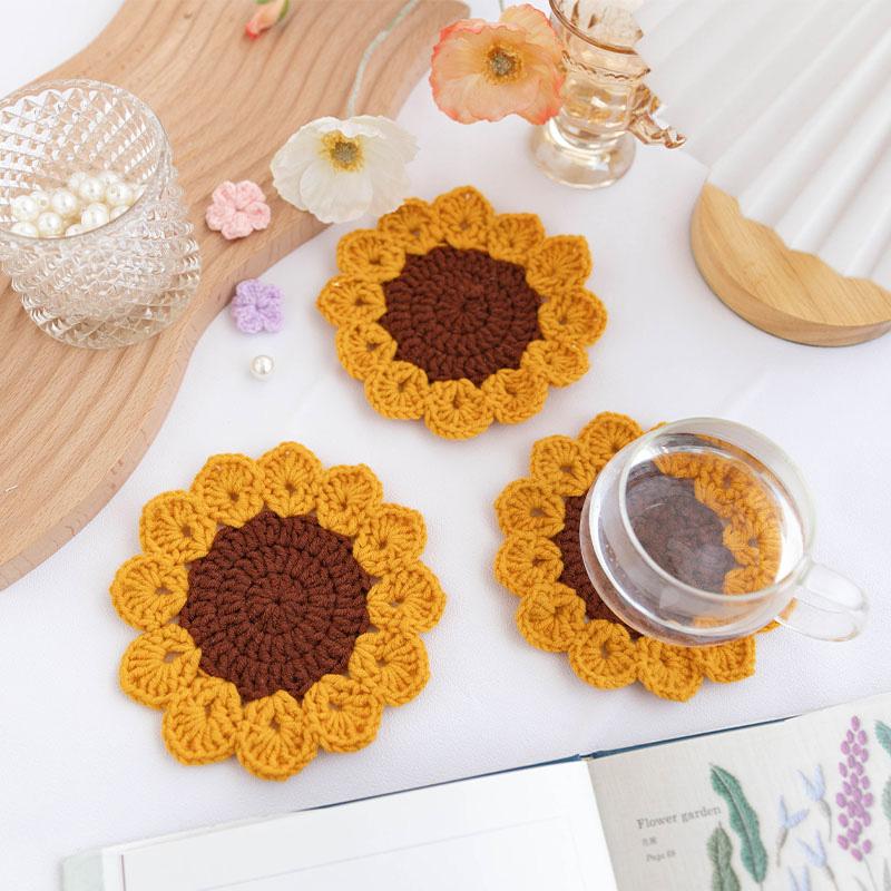 Creative Crochet Round Coasters Handmade Reusable Insulation Pads INS Style Hand-knitted Sunflower Cup Pad Desktop Decoration