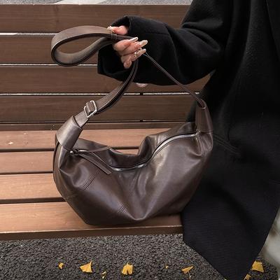 Premium Textured Bag Women's Large-capacity New Autumn and Winter Niche One-shoulder Messenger Bag Soft Leather Commuter Dumpling Bag