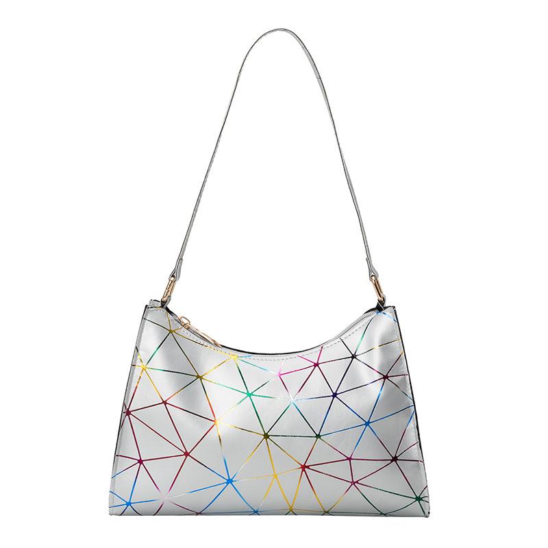 Simple Bag with Versatile Carry Options