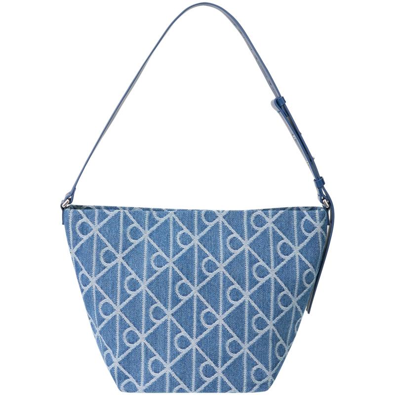 

Calvin Klein Elegant Commuter Floral Print Fabric Tote Bag Women Bags Rainbow-Blue 4F3432G-YBN Basic Set (Bag)