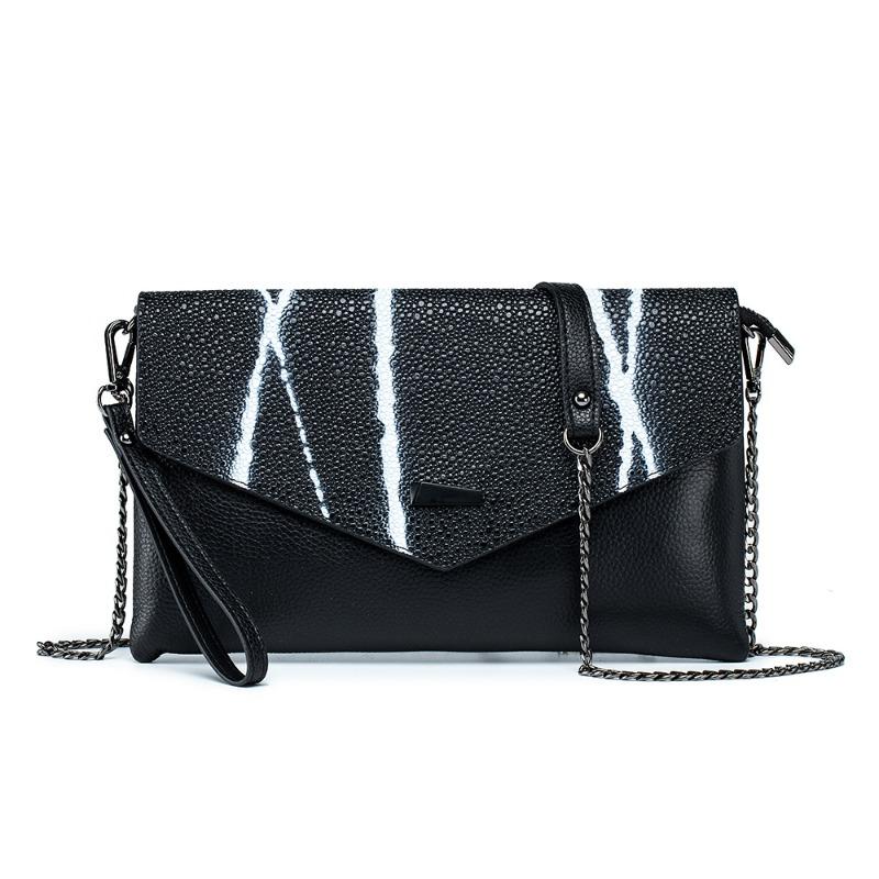 Handbag Women s Handbag Fashion Temperament Large Capacity Leather Handbag Envelope Bag Casual Versatile Women s Bag Dinner Bag