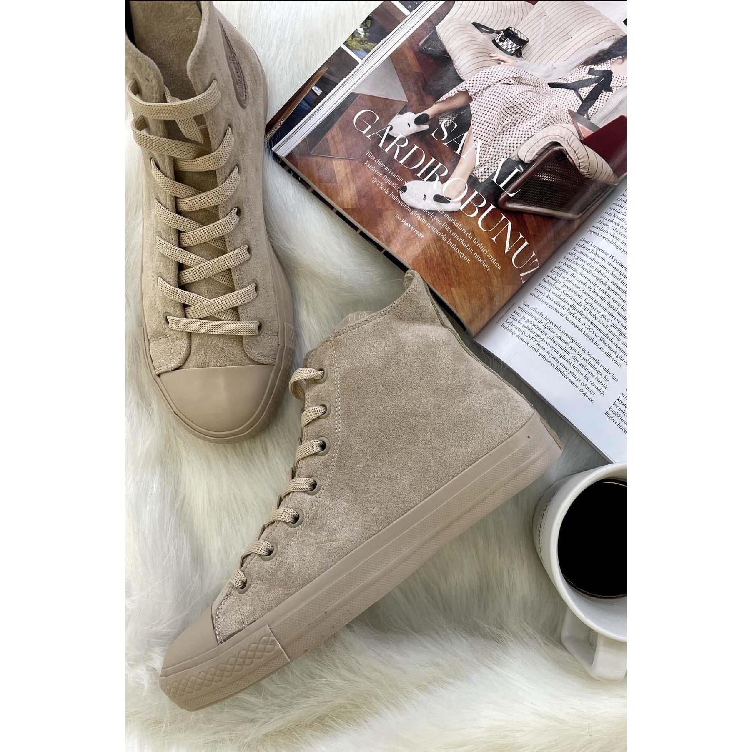 

Бежеві замшеві жіночі повсякденні туфлі K01878017702 36