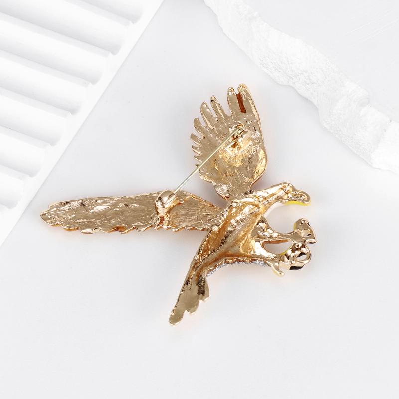 New Fashion Rhinestone Enamel Bird Brooch Cute Ainmal Hummingbird Eagle Brooches Scarf Dress Coat Lapel Pins Suit Badges Jewelry