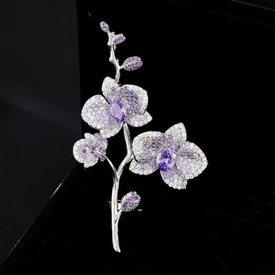 Broche Phalaenopsis Violet, Élégance Féminine Haut de Gamme, Corsage en Cristal, Luxe Léger, Broche Bouquet de Niche
