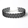 Charm Gotisch Ausgeschnittenes Muster Schwarze Spitze Choker-Halskette für Damen Sexy Temperament Halsband Kette Schmuckzubehör Geschenke