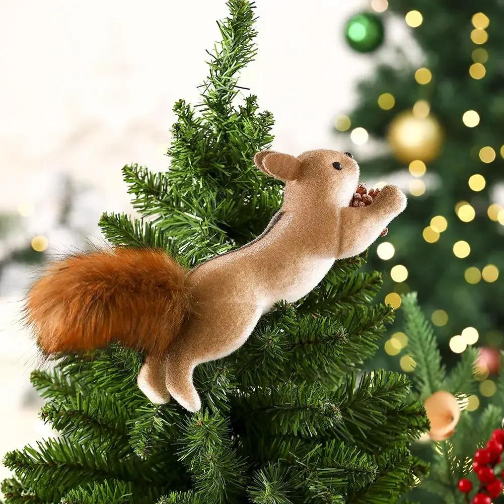 Fünf Plastik-Eichhörnchen-Anhänger für Weihnachtsbaum und Tischdekoration Saisonale Feiertagsdekorationen Bringen Freude ins Zuhause