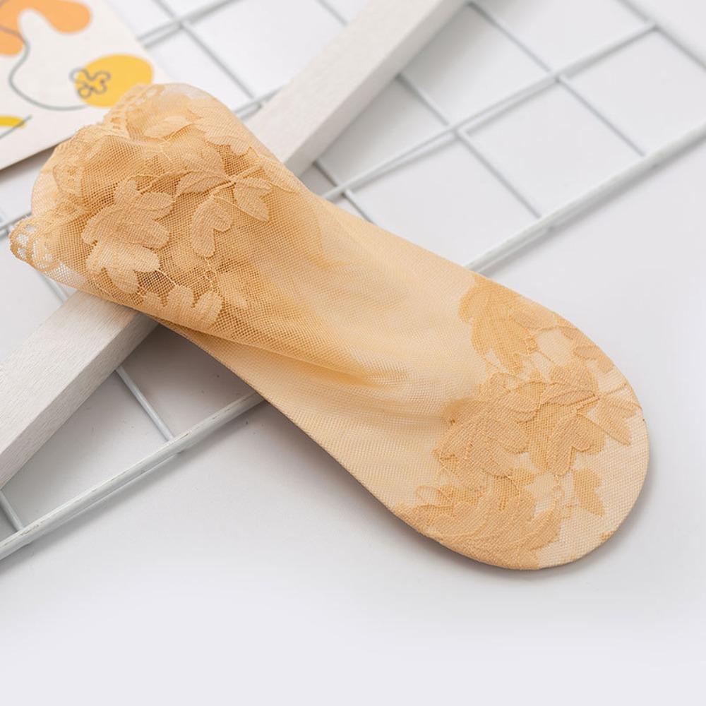 Spring and summer Accessories Lace Women Mesh hosiery Shallow mouth Boat socks Leaves socks