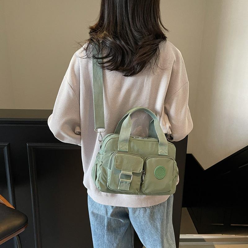New fashionable multi-pocket women's bag, anti-splashing nylon bag, large-capacity portable women's shoulder messenger bag