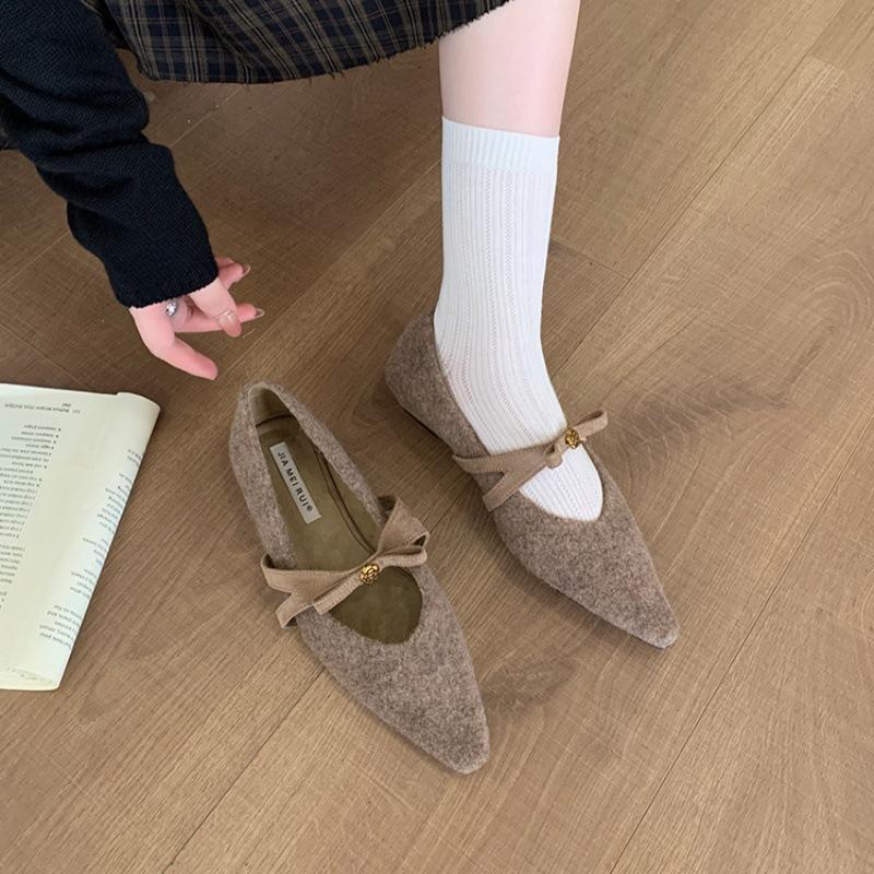 

Soft-soled pointed Mary Jane shoes single shoes women s shallow mouth 2025 autumn flats soft-soled comfortable shoes with skirts 40 хаки