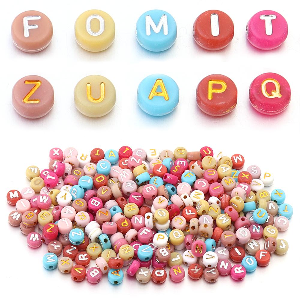 100 Stück/Los 7mm Flache Runde Buchstabenperlen zur Schmuckherstellung Acryl Alphabetperlen Lose Perlen DIY Armband