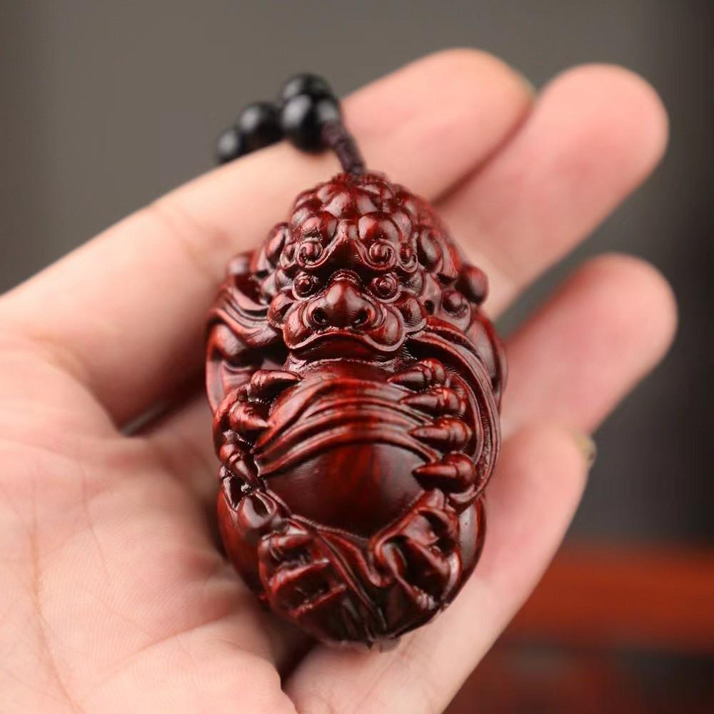 Small-Leaf Red Sandalwood Pendant: Wealth-Attracting Pixiu, Gourd, Dragon, Tortoise Design