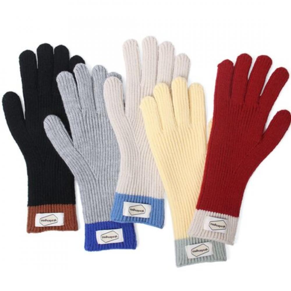 New Arrivals Open Run Finger Hole Ribbed Two Tone Red Knit Gloves