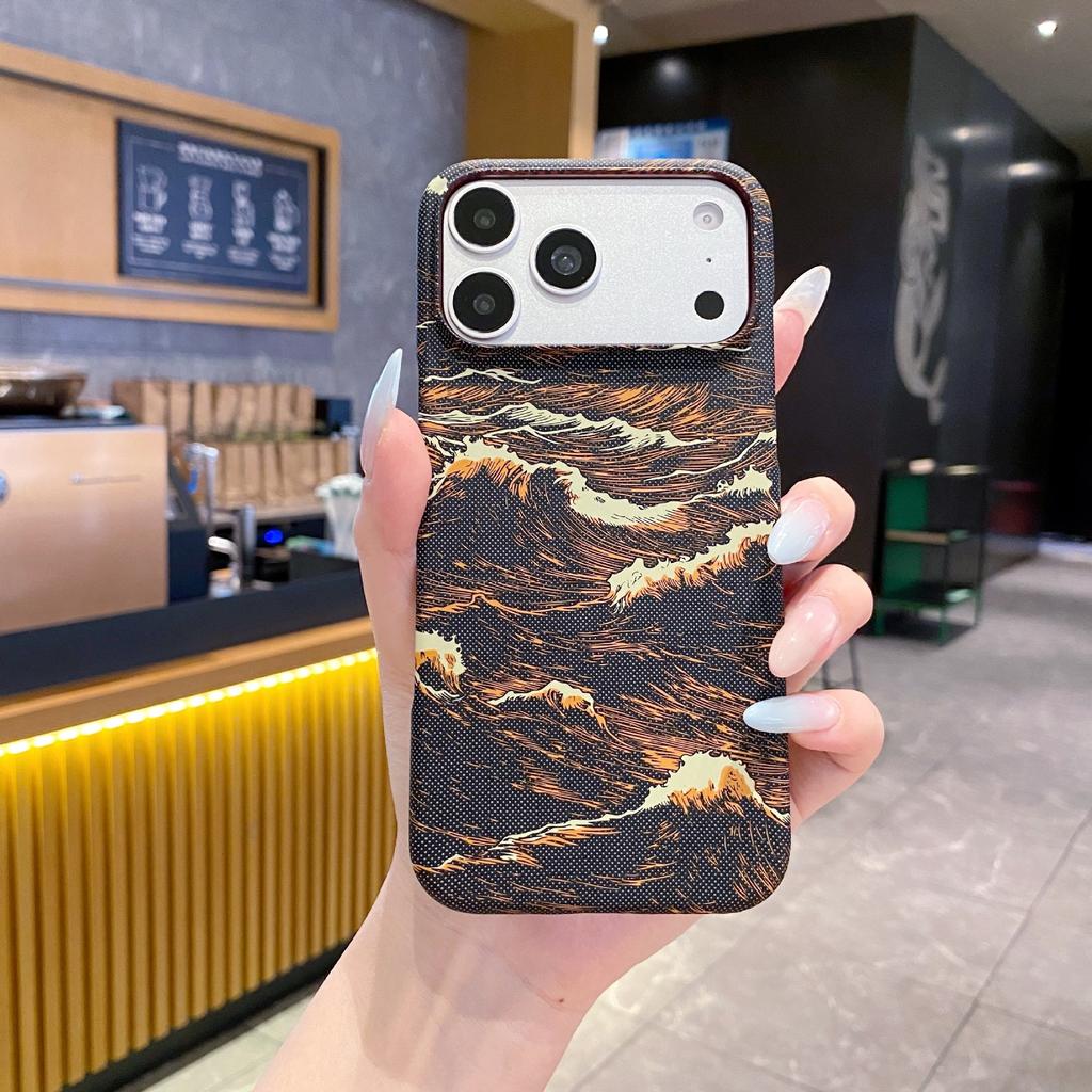 Applicable to iPhone18Pro Max spray pattern half pack magnetic mobile phone case Apple 18Pro water sticker PC protective case