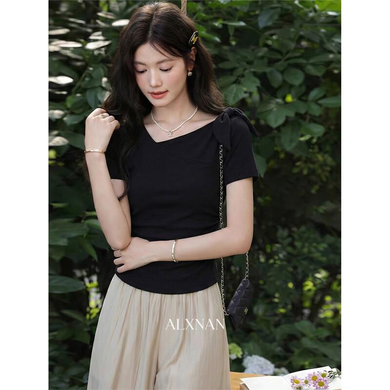Deer to South Asymmetrical Shoulder Short Sleeve T-Shirt L