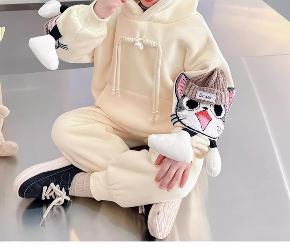 Trendy Girls' Cartoon Sweatshirt and Pants Set - Casual and Sporty Two-Piece Outfit