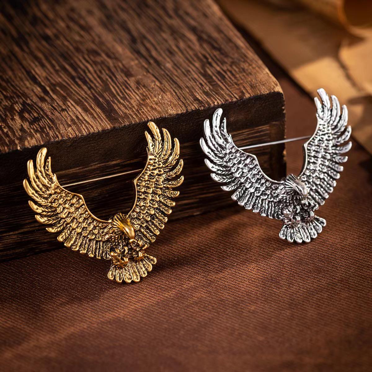 

Vintage Eagle Brooch: Creative Metal Badge Pin for Suits античная золотой