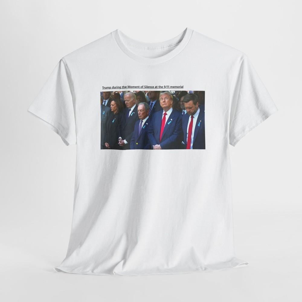 

Трамп во время Минуты молчания на Мемориале 911 Унисекс футболка из плотного хлопка 4XL