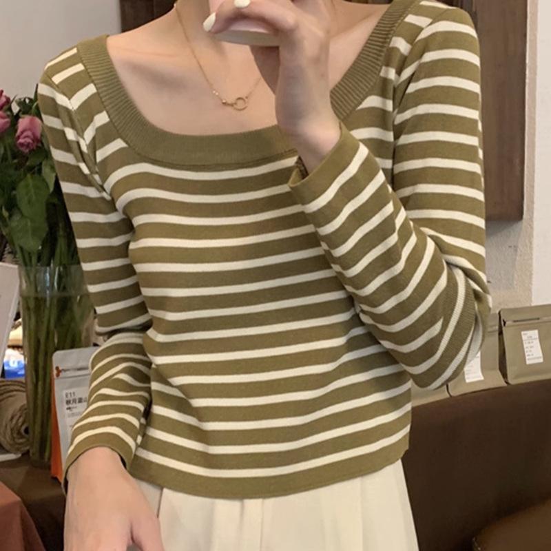 2024 Women's Chic Korean Color Block Knitwear: Black & White Striped Versatile Base Layer