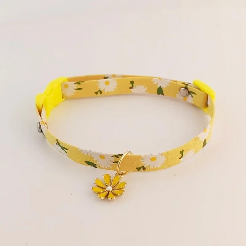 Pet Collar Candy Color Avocado Pendant Cat and Dog Safety Necklace Amagi