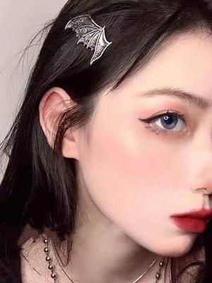 2 Pcs Fashion Halloween Funny Multi Colored Bat Wing Barrettes Hair Clips  For Women Girls Party Hair Accessories