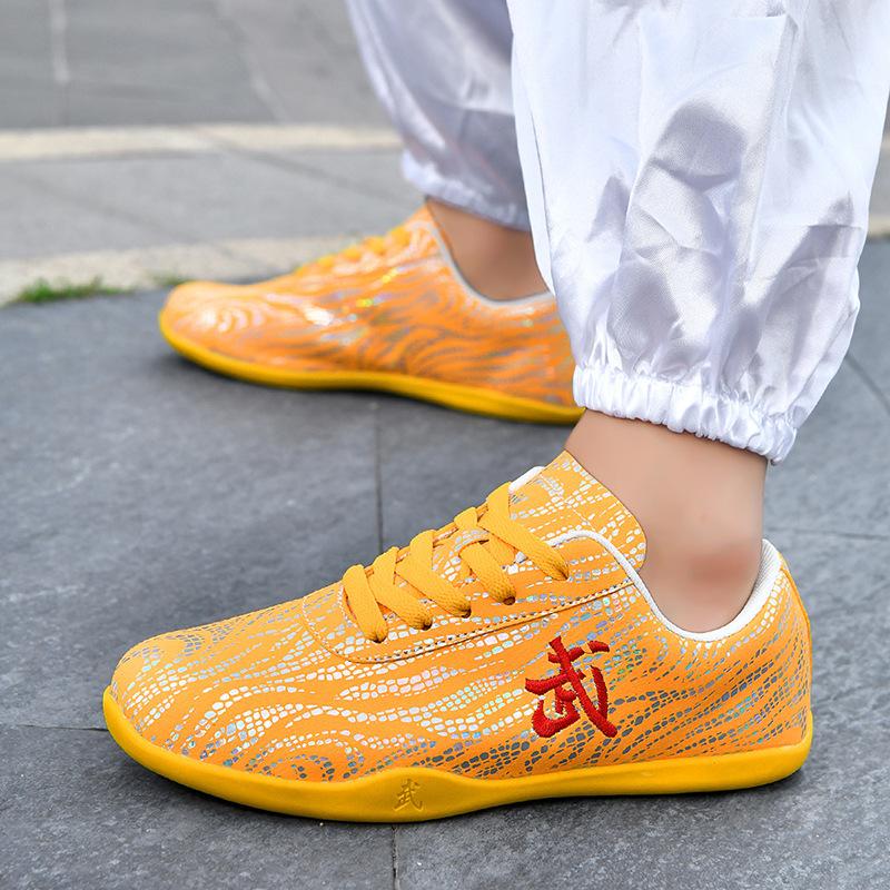 New parent-child Tai Chi shoes men's practice shoes Tai Chi shoes martial arts shoes sports shoes Taoist Wudang Shifang shoes men