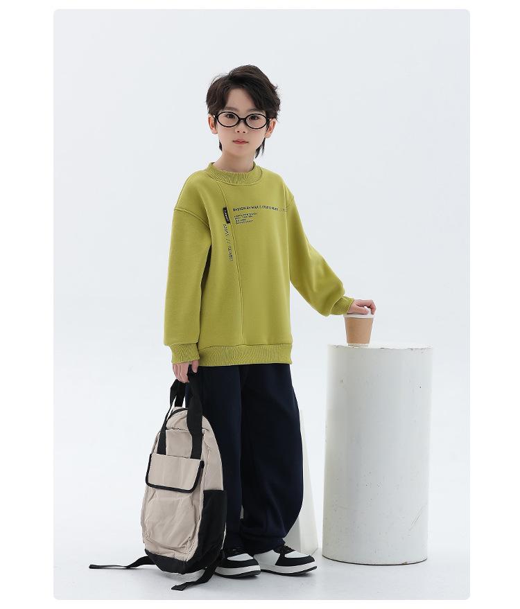 Boys' Thick Velvet Hoodie - 2025 Winter Collection: Warm, Trendy Long Sleeve Round Neck for Kids
