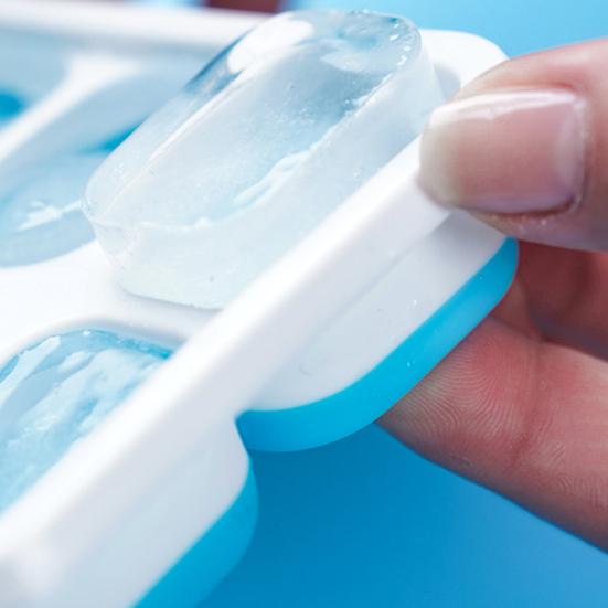 Ice Cube Tray with Well-Sealed Lid 14-Cavity Stackable Silicone Ice Mold Easy Release