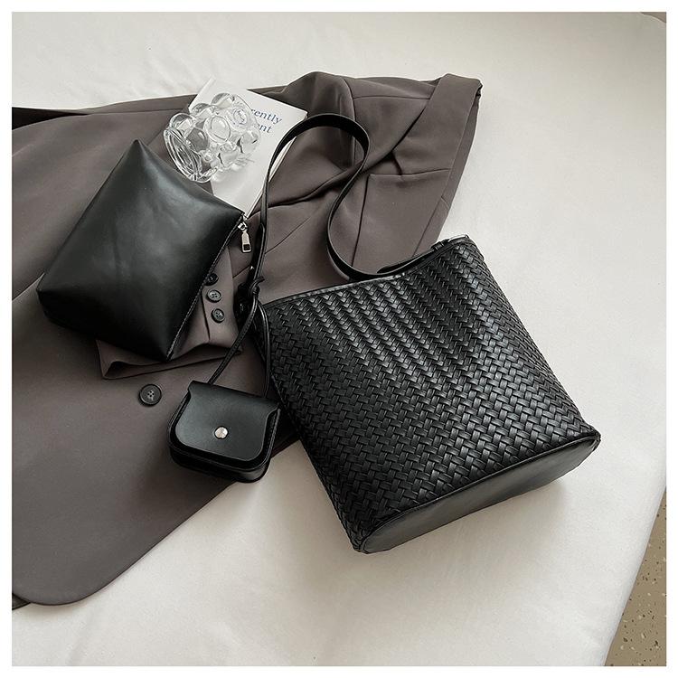 

Модная плетеная сумка-тоут большой вместимости женская сумка 2025 новая повседневная универсальная сумка через плечо премиум-класса сумка для мамы и ребенка чёрный