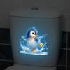 Karanlıkta Parlayan Penguen Tuvalet Stickerı Banyo Çıkartması Kendinden Yapışkanlı Çıkarılabilir Parlayan Duvar Stickerı Ev Dekorasyonu
