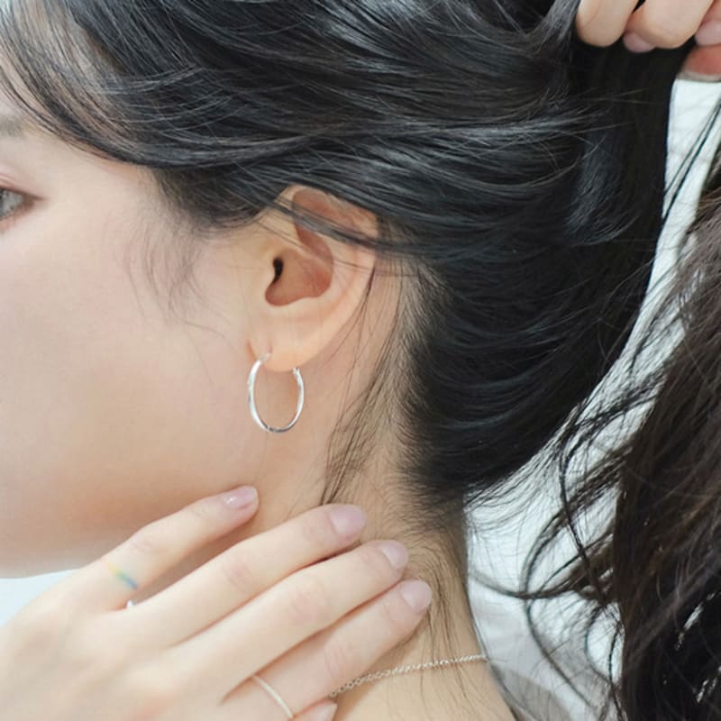 

oooho Basic Circle One Touch Earrings - L L