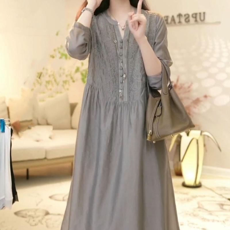 High-End Luxury French Loose V-Neck Embroidered Dress Women's Summer Youthful Skirt